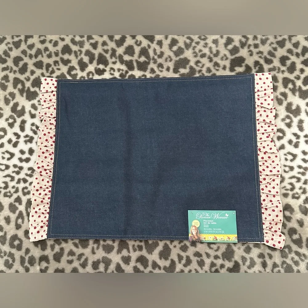 2018 The Pioneer Woman Reversible Placemat Set of 4 Blue Denim Polka Dot Ruffle